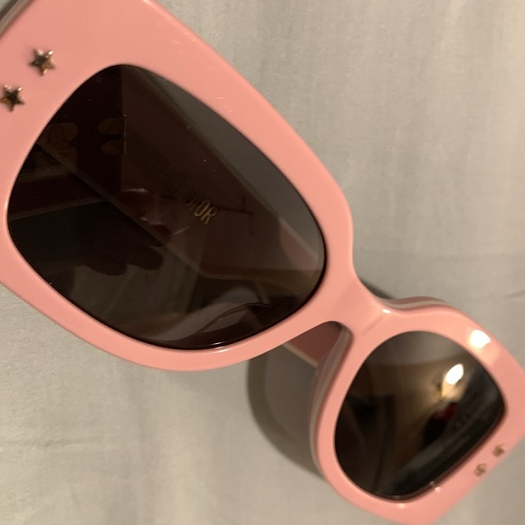 Brand new authentic Christian Dior sunglasses , oval cat style.myst have! - Picture 1 of 11